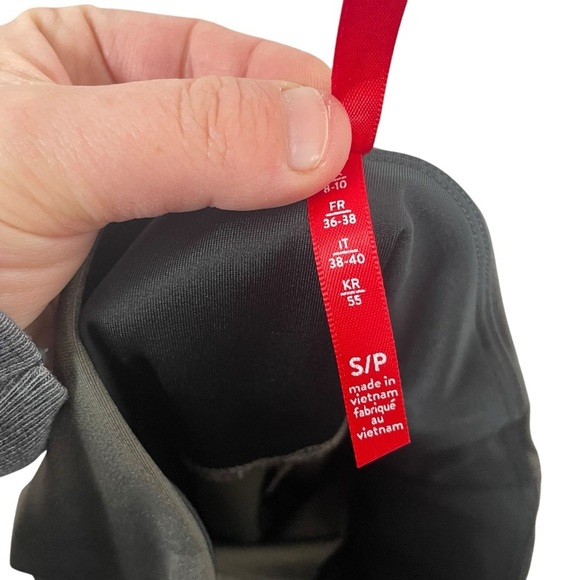 SPANX Faux Leather Leggings in Gunmetal Grey Size S - Picture 10 of 11